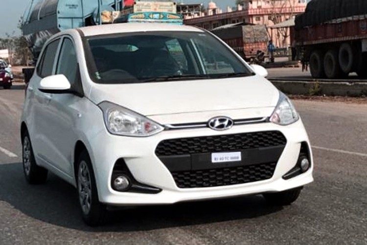 Hyundai i10 2017 gia 153 trieu dong lan banh tai An Do